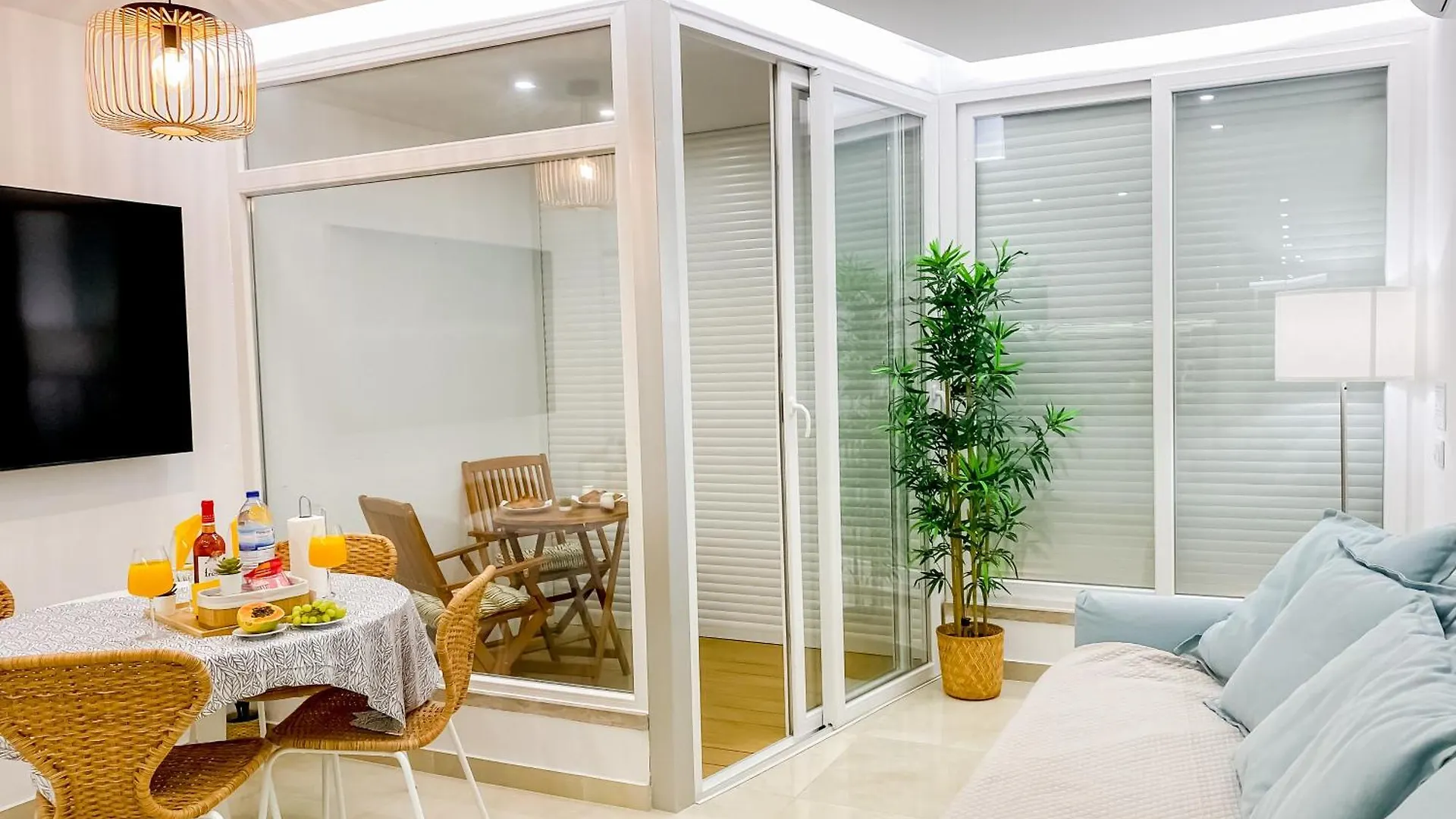 Luxury 2 Min Beach With Balcony, Ocean View, Wifi, Ac, Smarttv 0*, Portimão