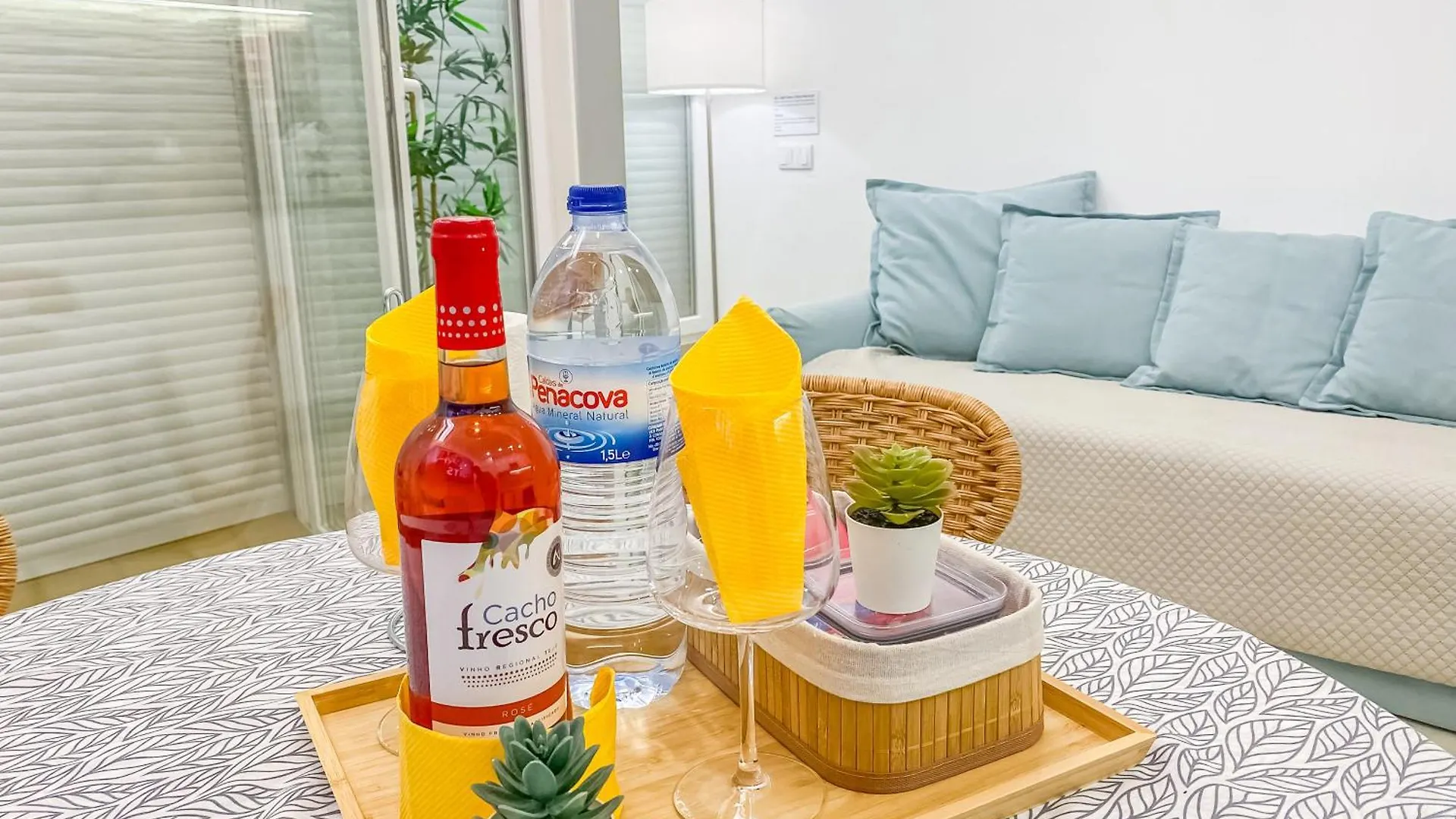 Luxury 2 Min Beach With Balcony, Ocean View, Wifi, Ac, Smarttv Apartment Portimao