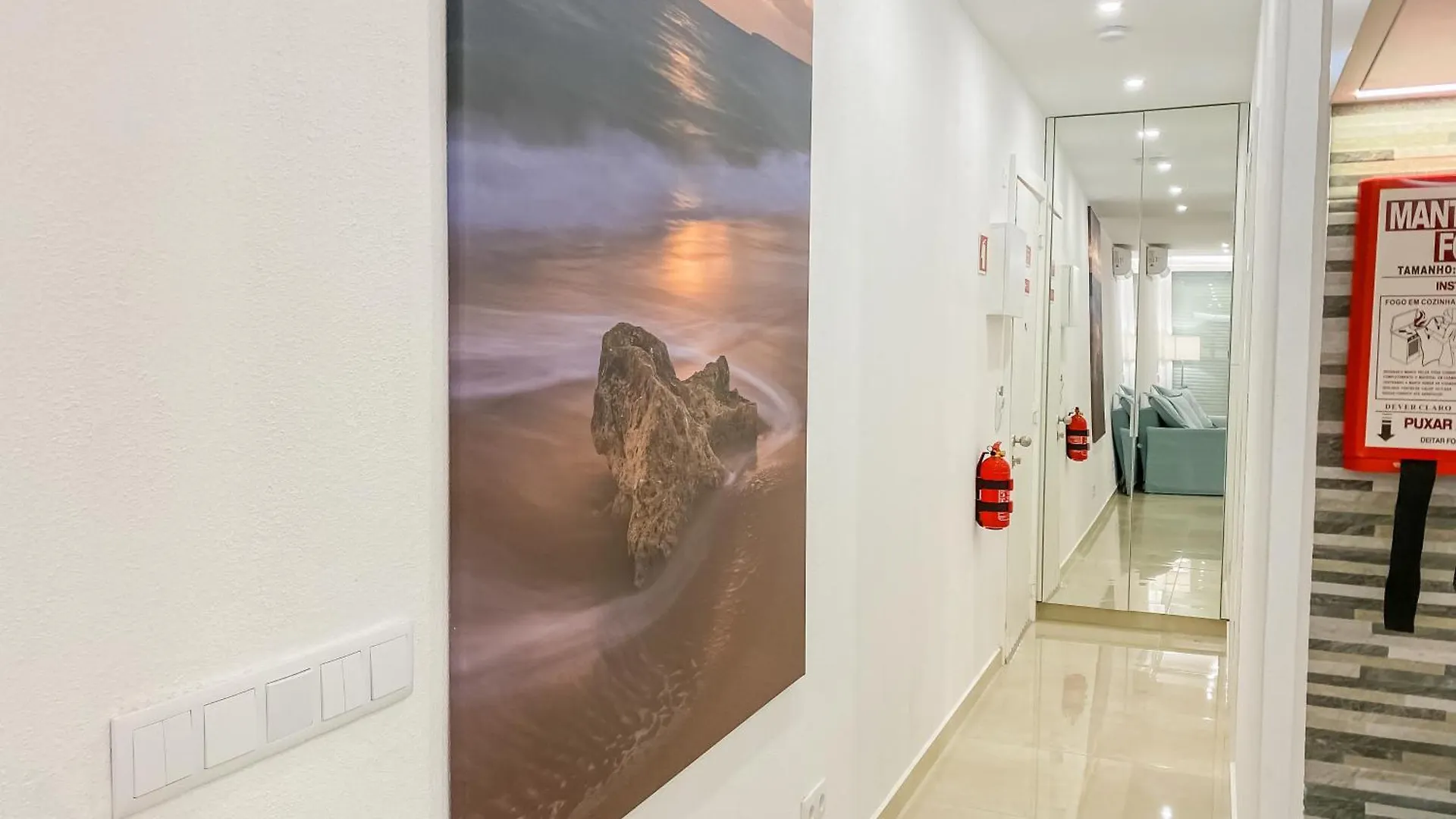 Apartment Luxury 2 Min Beach With Balcony, Ocean View, Wifi, Ac, Smarttv