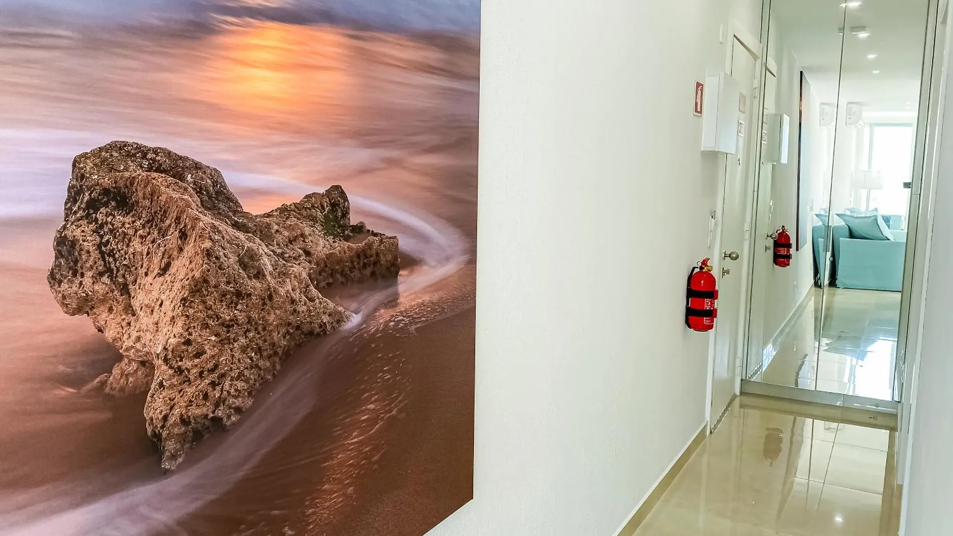 Luxury 2 Min Beach With Balcony, Ocean View, Wifi, Ac, Smarttv Portimao