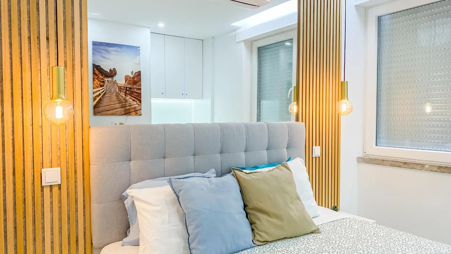 Luxury 2 Min Beach With Balcony, Ocean View, Wifi, Ac, Smarttv 0*, Portimao