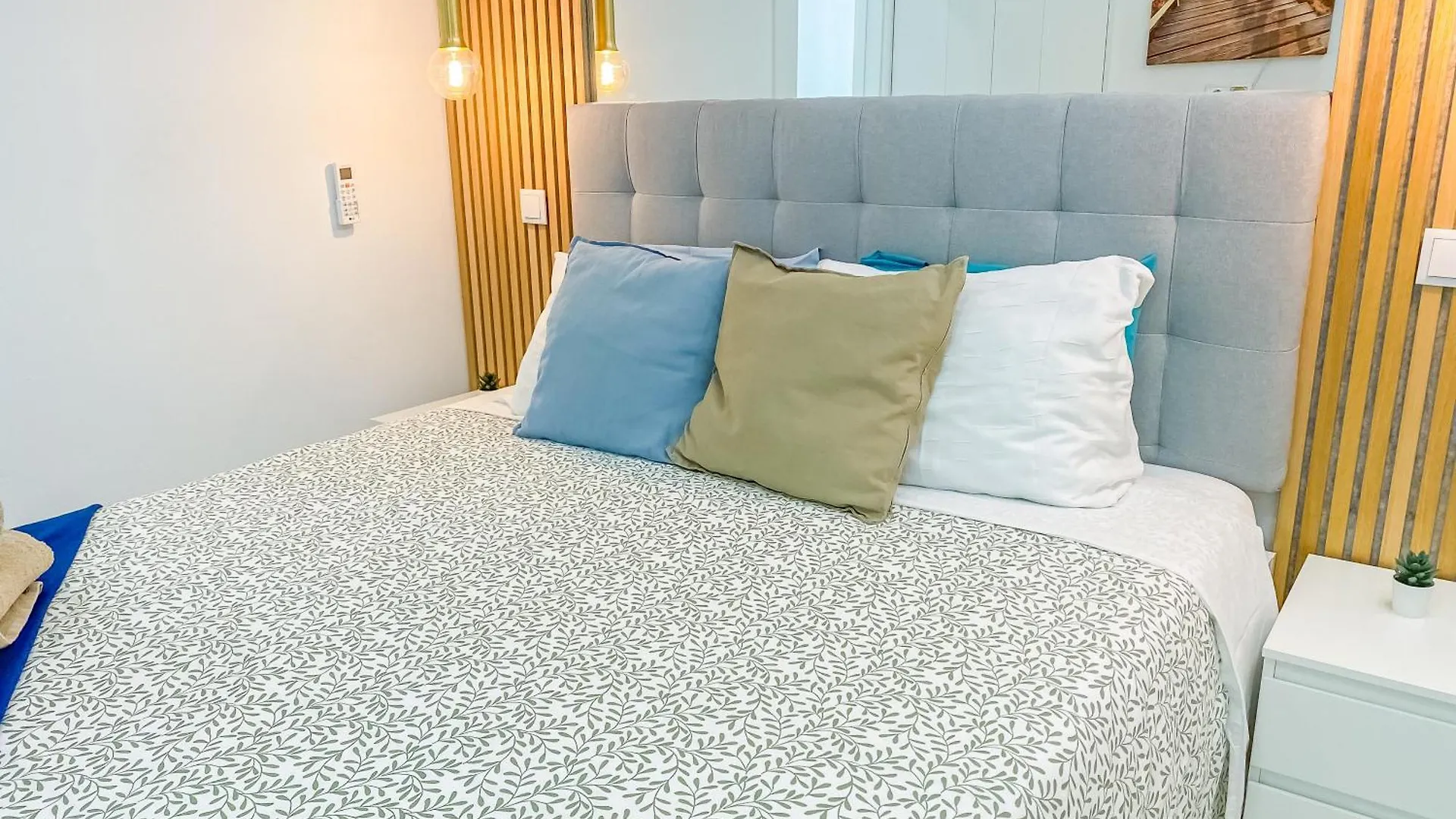 Luxury 2 Min Beach With Balcony, Ocean View, Wifi, Ac, Smarttv Portimao